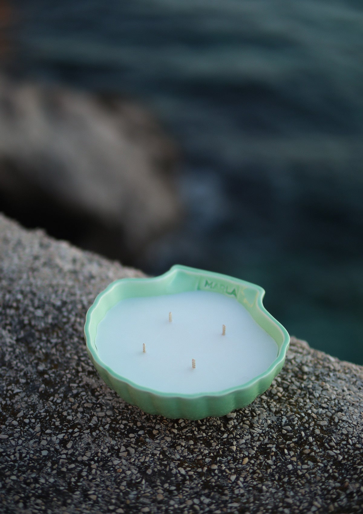 bougie artisanale naturellebougie coquillage céramique vert opaline marseille